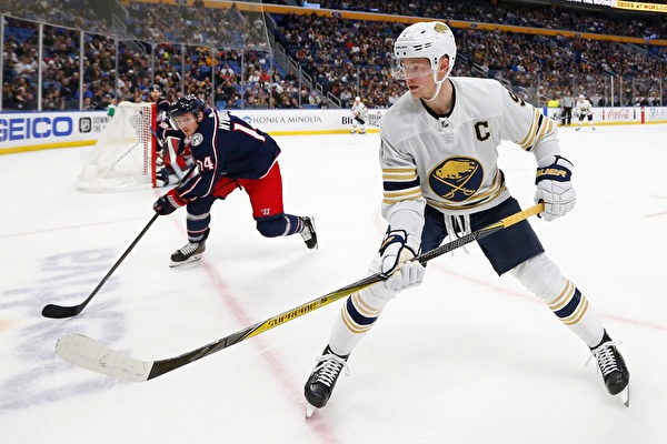 留洋首冠+生涯115冠！小胖全英采访难掩喜悦登热